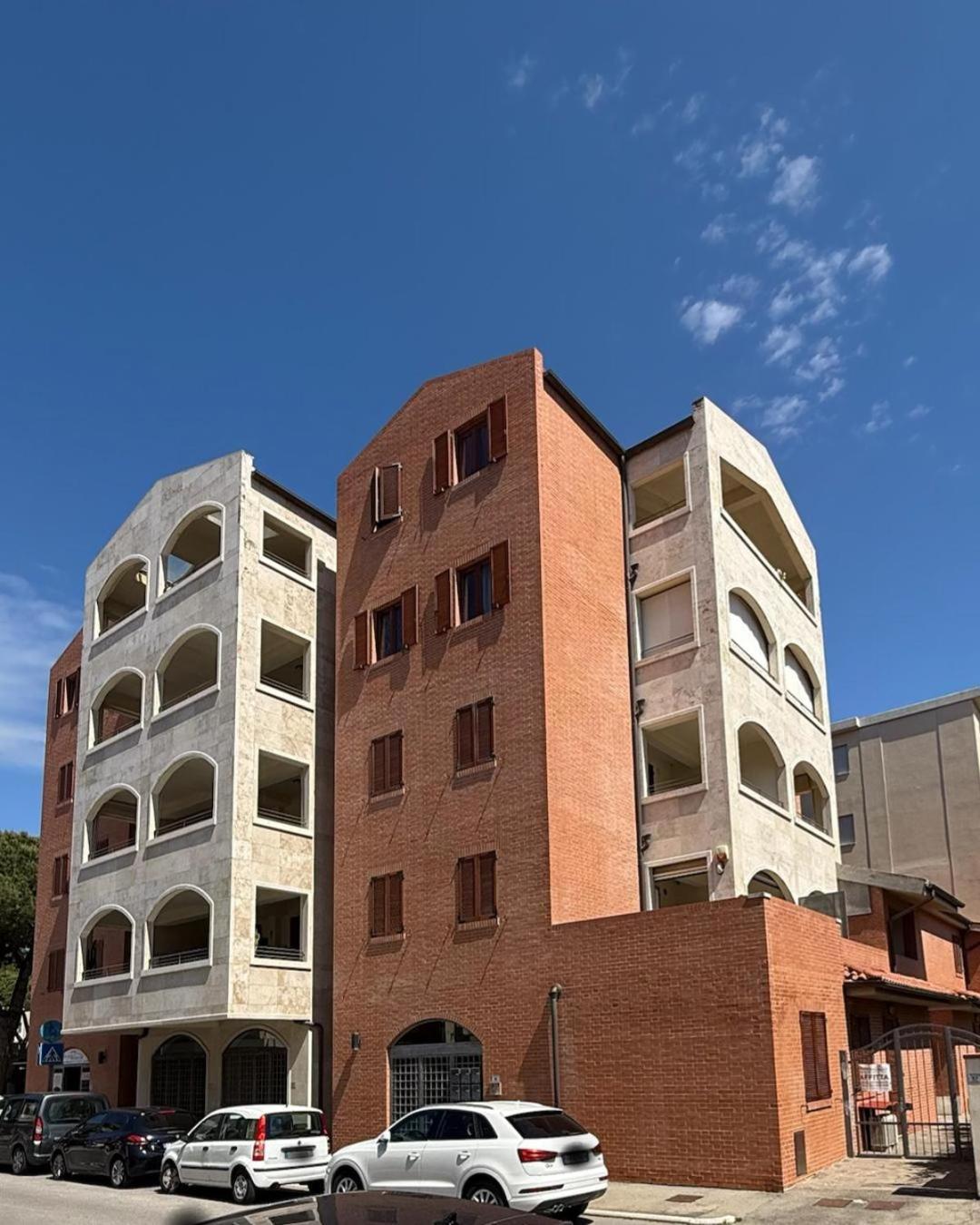 I Portici Appartamenti מרינה די גרוסטו מראה חיצוני תמונה